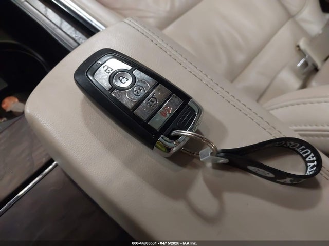 Продажа на аукционе авто 2021 Lincoln Navigator Reserve, vin: 5LMJJ2LT6MEL12473, номер лота: 44863501