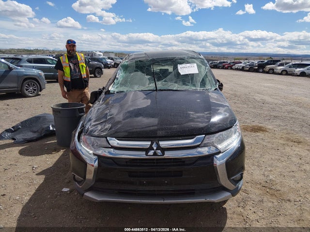 Продаж на аукціоні авто 2018 Mitsubishi Outlander Se, vin: JA4AZ3A36JZ023830, номер лоту: 44863512