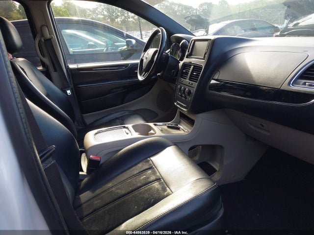 Продажа на аукционе авто 2017 Dodge Grand Caravan Sxt, vin: 2C4RDGCG4HR864645, номер лота: 44863539