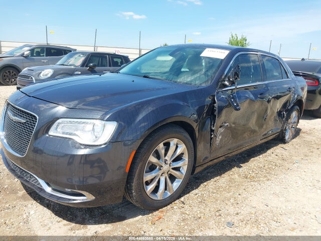 2016 Chrysler 300 Anniversary Edition მანქანა იყიდება აუქციონზე, vin: 2C3CCARG3GH288200, აუქციონის ნომერი: 44863580