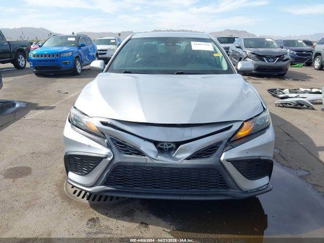 4T1G11AK2MU587944 Toyota CAMRY SE
