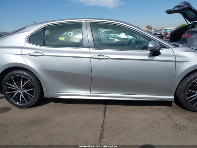 4T1G11AK2MU587944 Toyota CAMRY SE