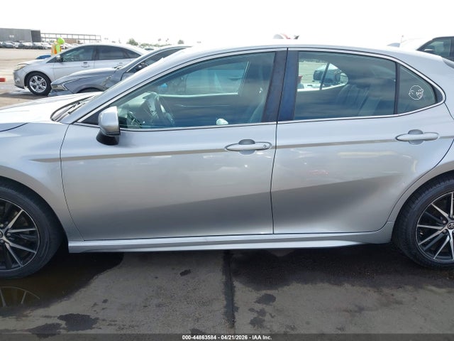 4T1G11AK2MU587944 Toyota CAMRY SE