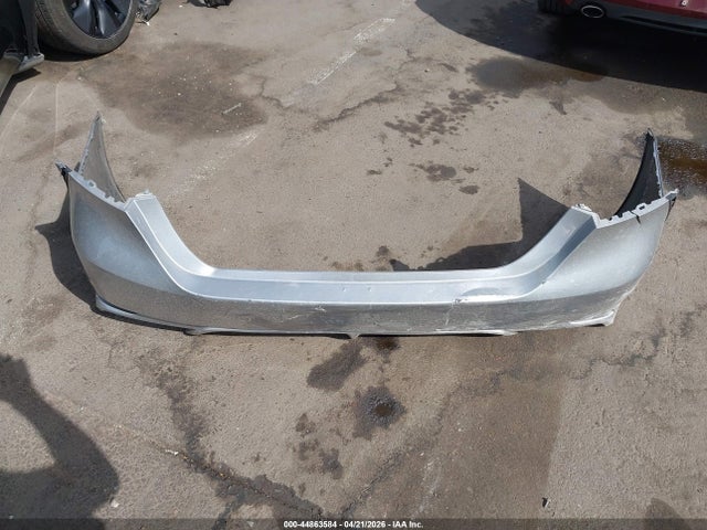 4T1G11AK2MU587944 Toyota CAMRY SE