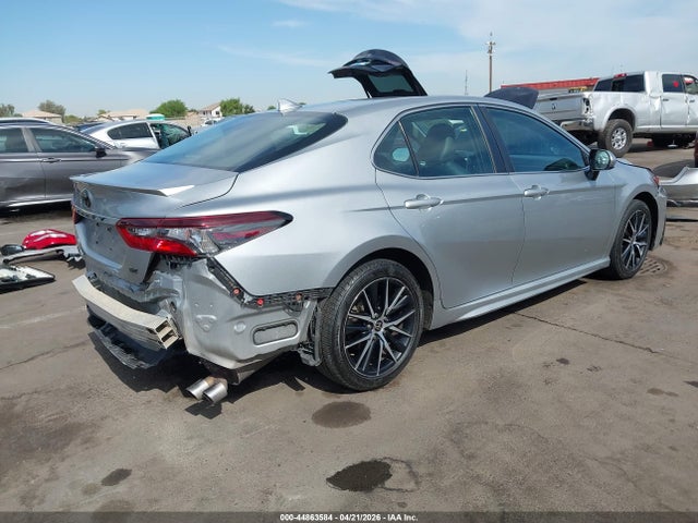 4T1G11AK2MU587944 Toyota CAMRY SE
