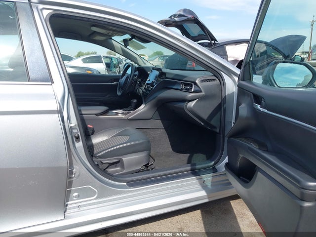 4T1G11AK2MU587944 Toyota CAMRY SE