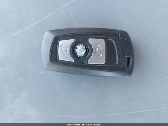 2015 Bmw 328i Xdrive მანქანა იყიდება აუქციონზე, vin: WBA3B3C51FJ983819, აუქციონის ნომერი: 44863621