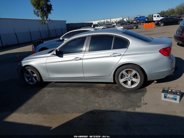 2015 Bmw 328i Xdrive მანქანა იყიდება აუქციონზე, vin: WBA3B3C51FJ983819, აუქციონის ნომერი: 44863621