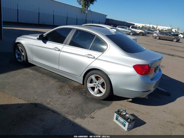 2015 Bmw 328i Xdrive მანქანა იყიდება აუქციონზე, vin: WBA3B3C51FJ983819, აუქციონის ნომერი: 44863621