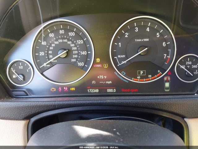 2015 Bmw 328i Xdrive მანქანა იყიდება აუქციონზე, vin: WBA3B3C51FJ983819, აუქციონის ნომერი: 44863621