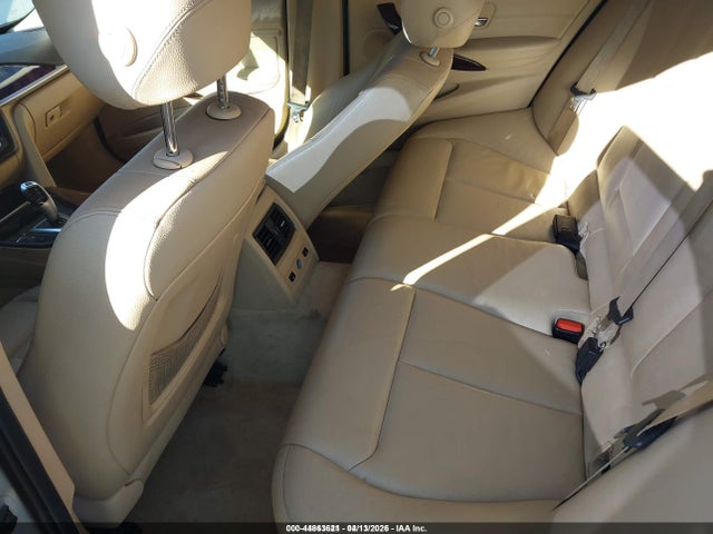 2015 Bmw 328i Xdrive მანქანა იყიდება აუქციონზე, vin: WBA3B3C51FJ983819, აუქციონის ნომერი: 44863621