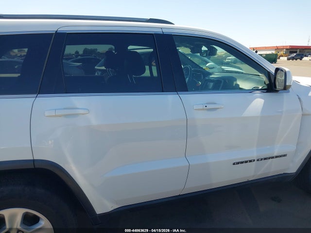 1C4RJEAG7HC663833 Jeep Grand Cherokee Laredo 4x2