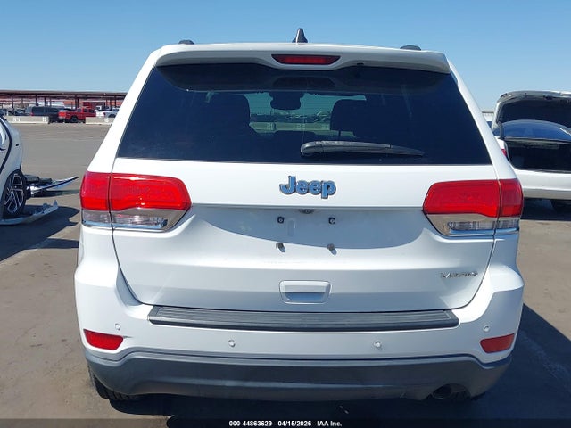 1C4RJEAG7HC663833 Jeep Grand Cherokee Laredo 4x2