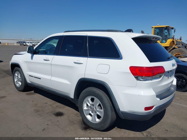 1C4RJEAG7HC663833 Jeep Grand Cherokee Laredo 4x2