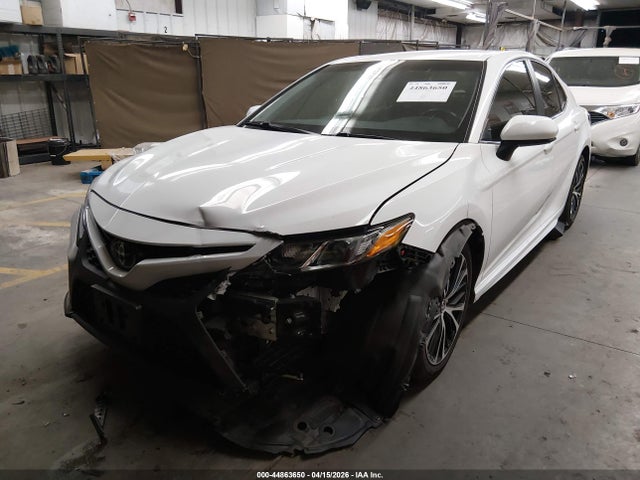4T1B11HKXJU136014 Toyota CAMRY SE