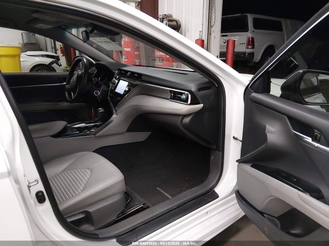 4T1B11HKXJU136014 Toyota CAMRY SE
