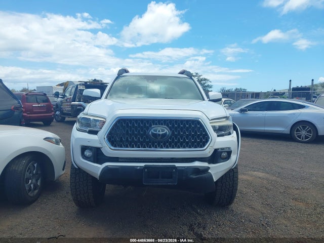 Продажа на аукционе авто 2018 Toyota Tacoma Trd Off Road, vin: 3TMCZ5AN1JM144472, номер лота: 44863668