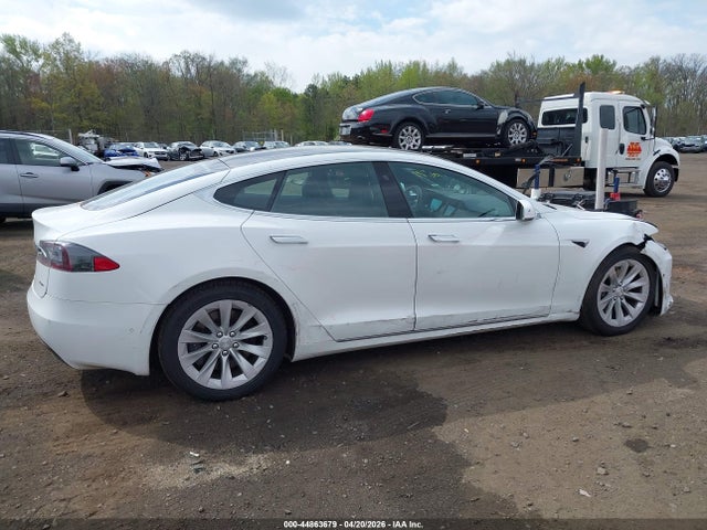 Продаж на аукціоні авто 2018 Tesla Model S 100d/75d/p100d, vin: 5YJSA1E28JF268805, номер лоту: 44863679