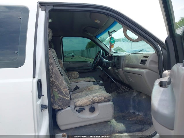 44863691 :رقم المزاد ، 1FTNX21FXYEC98152 vin ، 2000 Ford F-250 Lariat/xl/xlt مزاد بيع