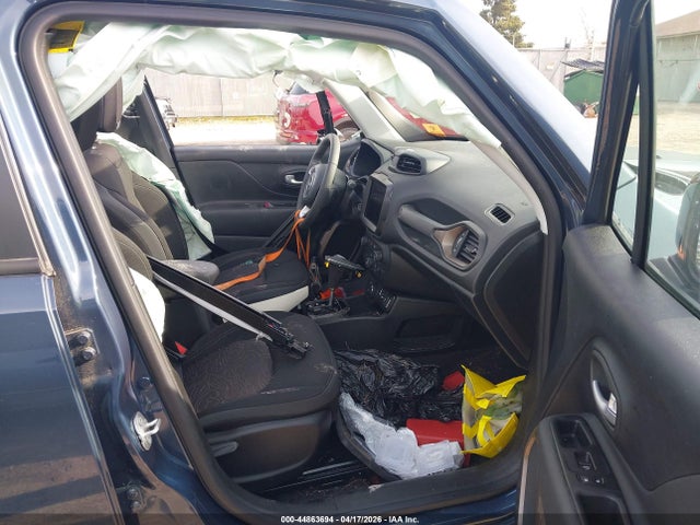 44863694 :رقم المزاد ، ZACNJDB18PPP59822 vin ، 2023 Jeep Renegade Upland 4x4 مزاد بيع