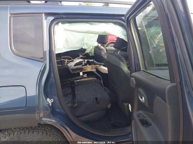44863694 :رقم المزاد ، ZACNJDB18PPP59822 vin ، 2023 Jeep Renegade Upland 4x4 مزاد بيع