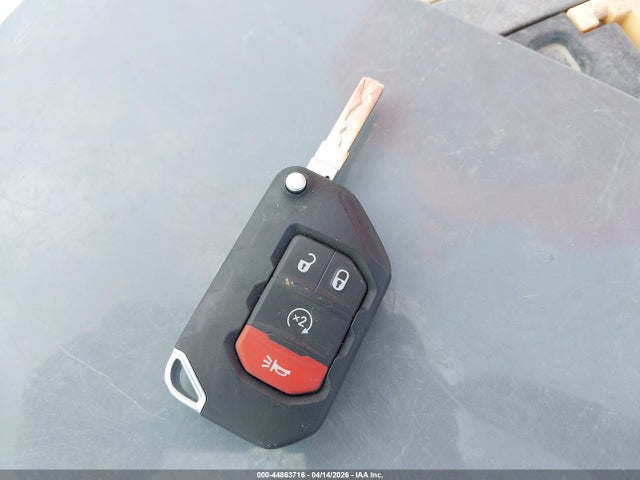 44863716 :رقم المزاد ، 1C4PJXDG0SW643203 vin ، 2025 Jeep Wrangler 4-door Summit 4x4 مزاد بيع
