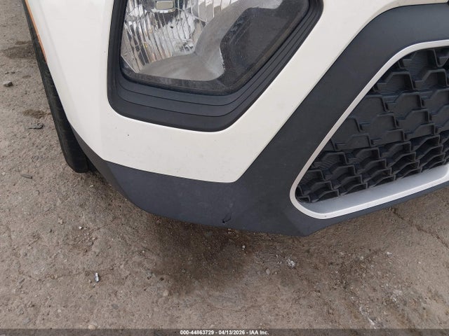 KNDJ23AU9L7084770 KIA SOUL LX