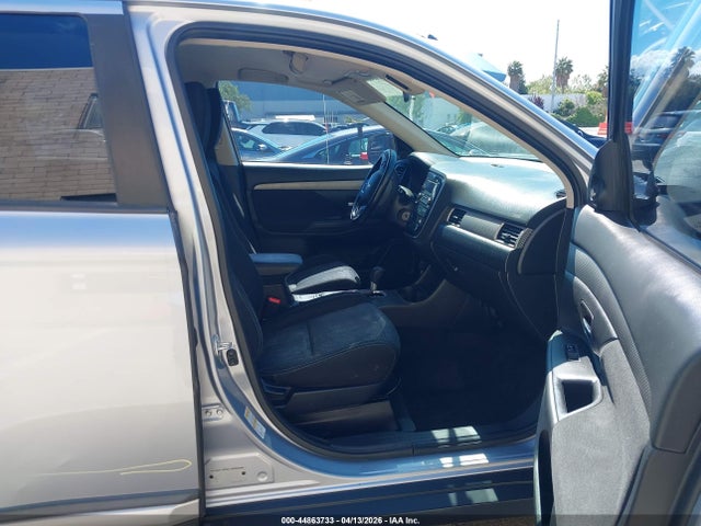 Mitsubishi Outlander Es 2016 JA4AD2A3XGZ033570 Image 5