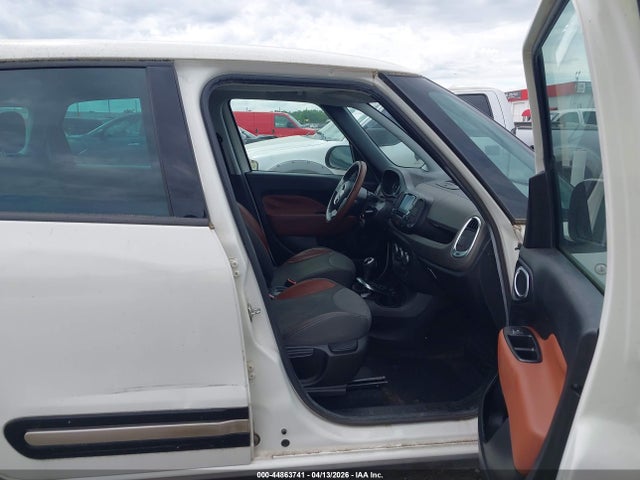 2014 FIAT 500L ZFBCFADH5EZ015973 Photo 4