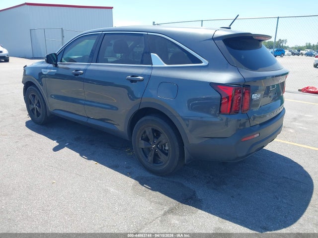 44863748 :رقم المزاد ، 5XYRG4LC1NG137417 vin ، 2022 Kia Sorento Lx مزاد بيع