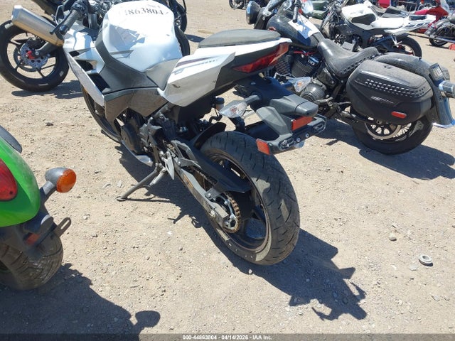JKAEXKG13PDAM3906 Kawasaki EX400
