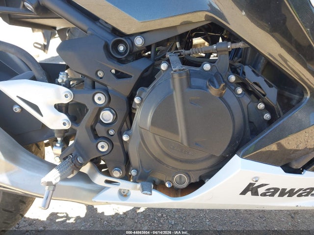 JKAEXKG13PDAM3906 Kawasaki EX400