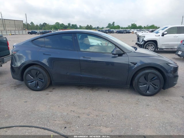 7SAYGDED6TA642231 Tesla Model Y Premium Rear-wheel Drive/standard Rear-wheel Drive