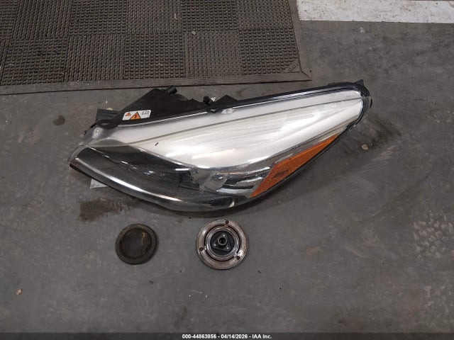 Продажа на аукционе авто 2016 Ford Escape Titanium, vin: 1FMCU9J90GUB61403, номер лота: 44863856