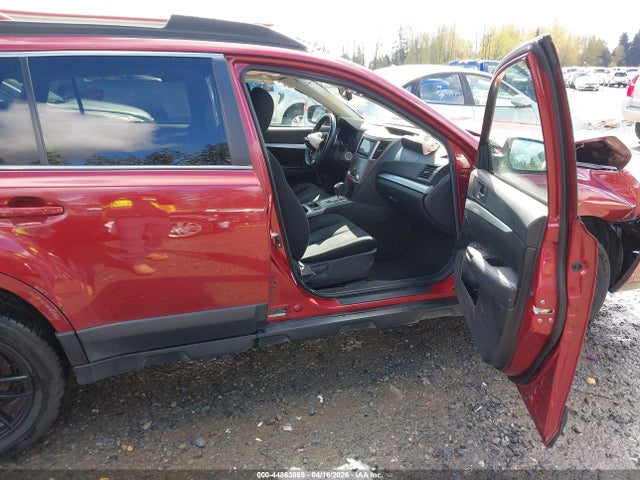 44863869 :رقم المزاد ، 4S4BRBCC7E3264124 vin ، 2014 Subaru Outback 2.5i Premium مزاد بيع