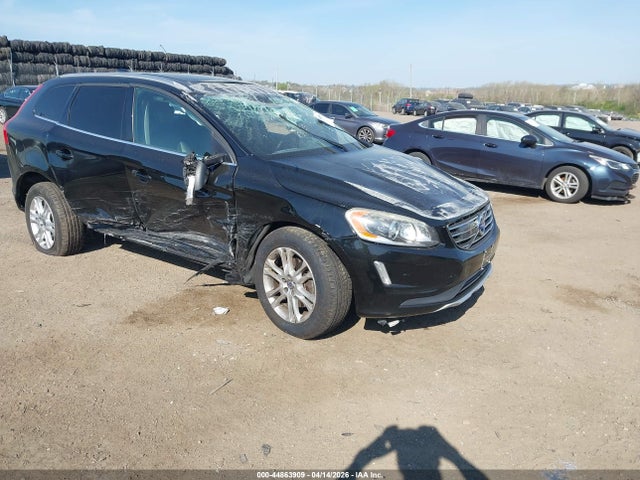 2015 VOLVO XC60 YV4612RM7F2733827