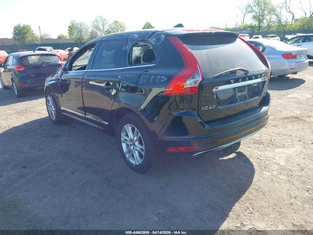 2015 VOLVO XC60 YV4612RM7F2733827 Photo 2