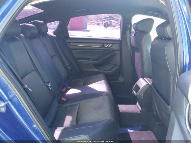 1HGCV1F32JA230240 Honda Accord Sport