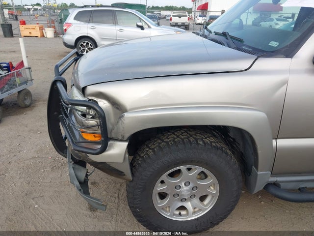 Продажа на аукционе авто 2002 Chevrolet Tahoe Z71, vin: 1GNEK13Z02R276054, номер лота: 44863933