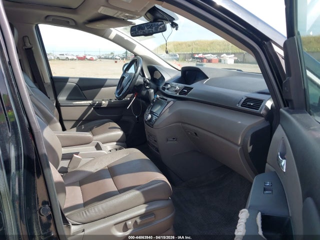 44863940 :رقم المزاد ، 5FNRL5H97FB045994 vin ، 2015 Honda Odyssey Touring/touring Elite مزاد بيع