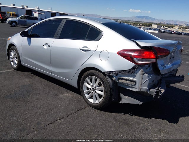 KIA FORTE LX 2017 3KPFL4A72HE008074 Image 3
