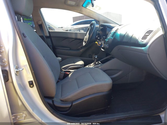KIA FORTE LX 2017 3KPFL4A72HE008074 Image 5