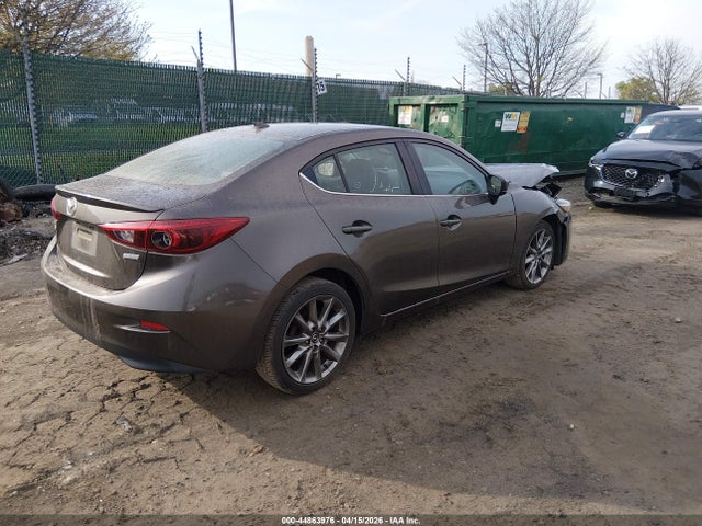 3MZBN1W31JM165794 Mazda Mazda3 Grand Touring