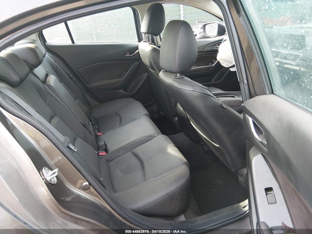 3MZBN1W31JM165794 Mazda Mazda3 Grand Touring