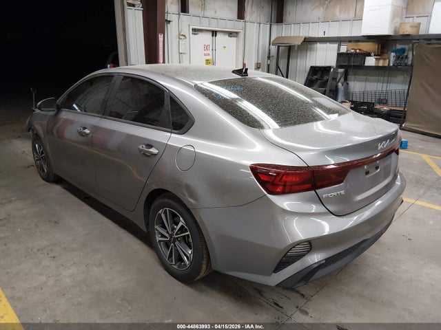 3KPF24AD9PE572148 KIA Forte Lxs