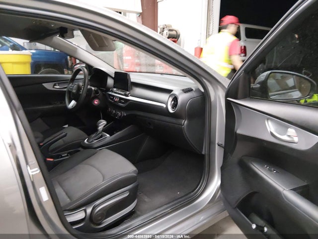 3KPF24AD9PE572148 KIA Forte Lxs