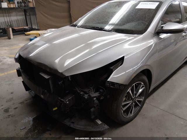 3KPF24AD9PE572148 KIA Forte Lxs