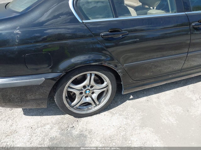 2005 Bmw 330i მანქანა იყიდება აუქციონზე, vin: WBAEV53415KM40918, აუქციონის ნომერი: 44863998