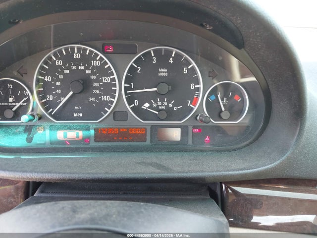 2005 Bmw 330i მანქანა იყიდება აუქციონზე, vin: WBAEV53415KM40918, აუქციონის ნომერი: 44863998