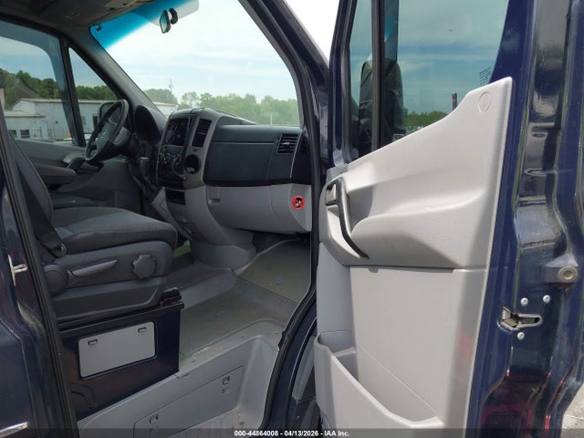 44864008 :رقم المزاد ، WDZPE7CC0B5506187 vin ، 2011 Mercedes-benz Sprinter 2500 Normal Roof مزاد بيع